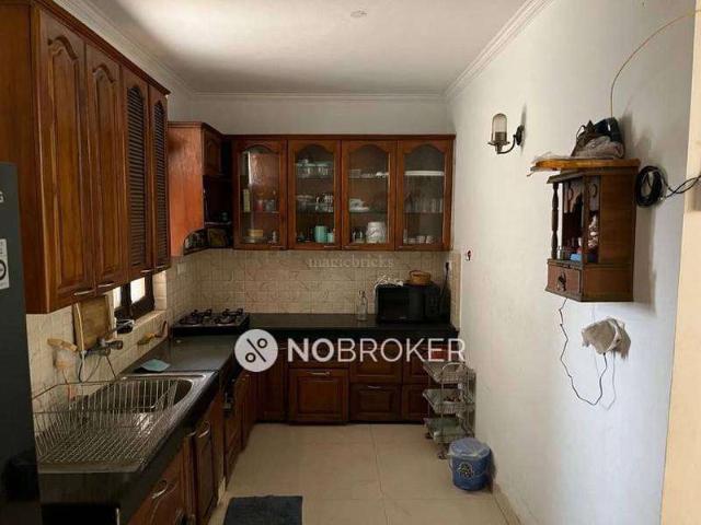 2 BHK Flat In Ganpati Apartments For Sale In Mahavir Enclav