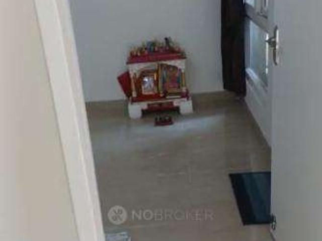 2 BHK Flat In Gaur 7th Avenue for Rent In Gaur City 7th Ave