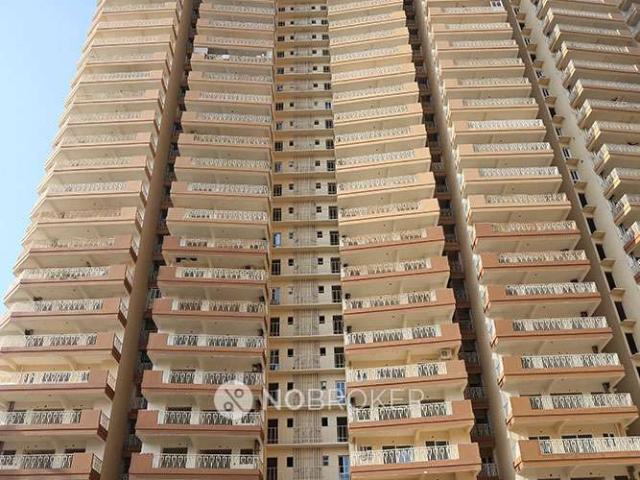 2 BHK Flat In Gaur City 7th Avenue for Rent In Kishan Chowk