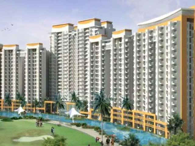 2 BHK Flat In Gaur City 2,16th Avenue For Sale In Sector 4