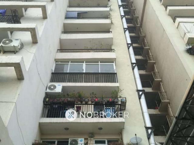 2 BHK Flat In Gaur City for Rent In Sector 4
