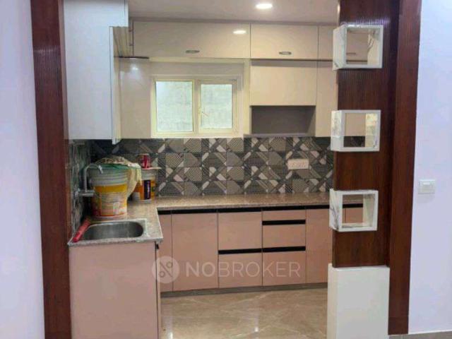 2 BHK Flat In Golden Avenue for Rent In Sector 74