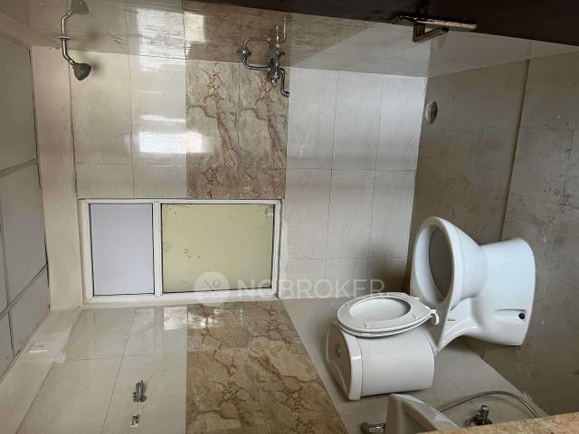 2 BHK Flat In Golf Homes & Kingswood For Sale In Greater Noida Secotr 4