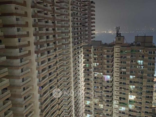 2 BHK Flat In Gour City 7th Avenue for Rent In Gaur City 7th Avenue