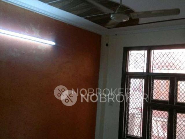 2 BHK Flat In Goyal Bulding For Sale In Vishwas Park Extn