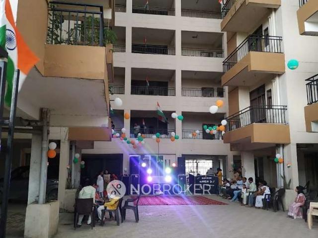 2 BHK Flat In Green Residency for Rent In Chipiyana Buzurg