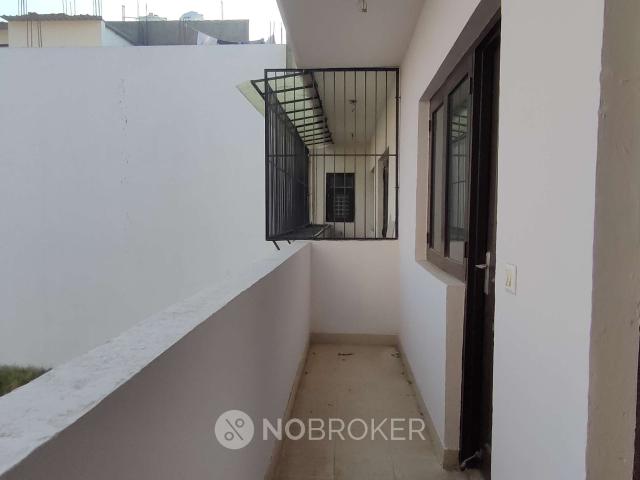 2 BHK Flat In Greenwood Enclave for Rent In Wave City