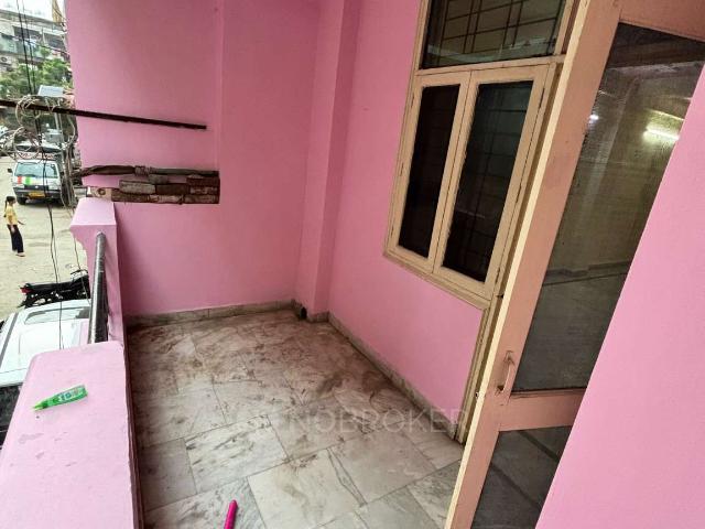 2 BHK Flat In Hindon Vihar for Rent In Sector 49