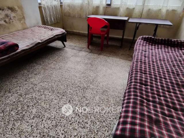 2 BHK Flat In Hiramani Co operative Housing Society for Rent In Andheri West