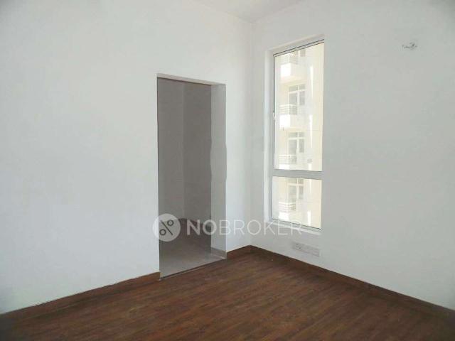 2 BHK Flat In Indiabulls Centrum Park for Rent In Sector 10