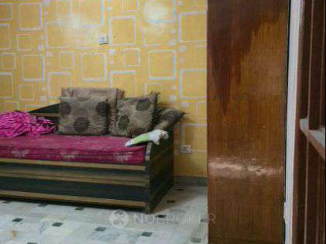 2 BHK Flat In Indira Vihar Mukherjee Nagar for Rent In Mukh