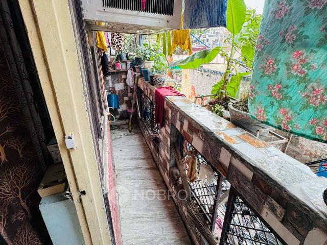 2 BHK Flat In Indira Vikas Colony For Sale In Mukherjee Nag