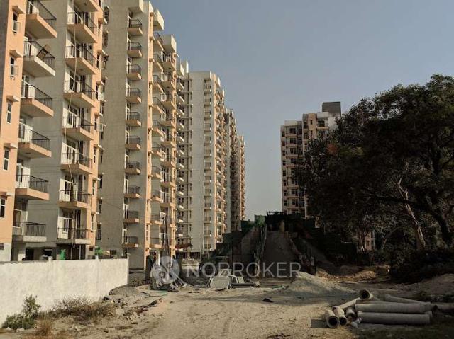 2 BHK Flat In Indraprastha Yojna for Rent In Loni