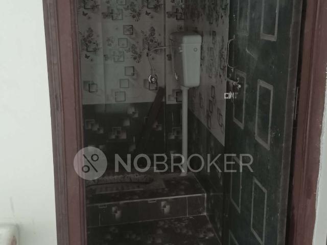 2 BHK Flat In Junaid Towers For Sale In Balapur Rd