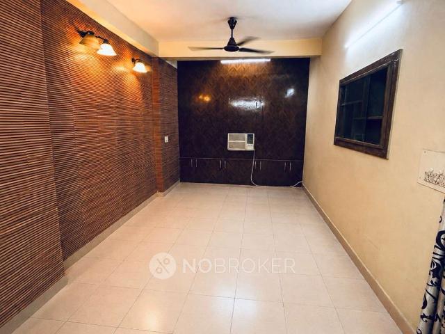 2 BHK Flat In Jupiter Apartments, Vikaspuri for Rent In Vikaspuri