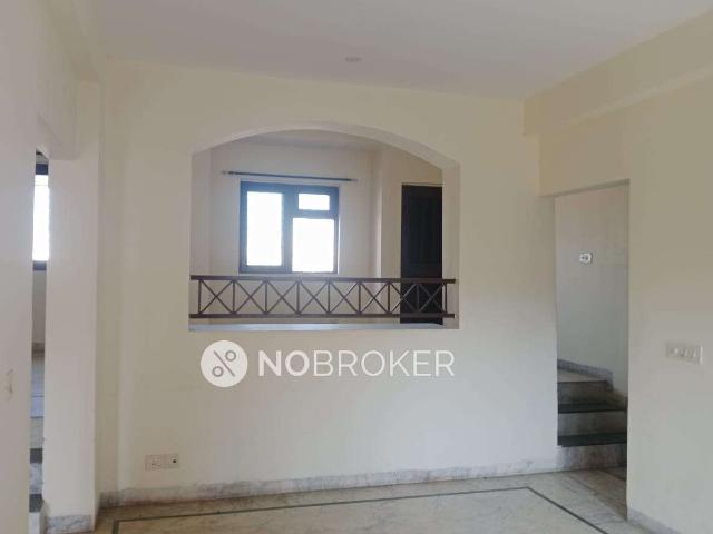 2 BHK Flat In Jammu And Kashmir Bank Employees Group Housing Society, Sector 9 A for Rent In Sector 9 A