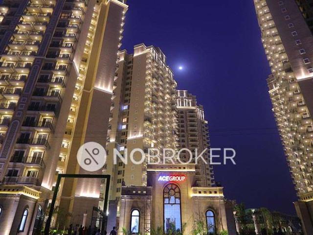 2 BHK Flat In Jaypee Greens The Pavilion Court For Sale In Sector 128
