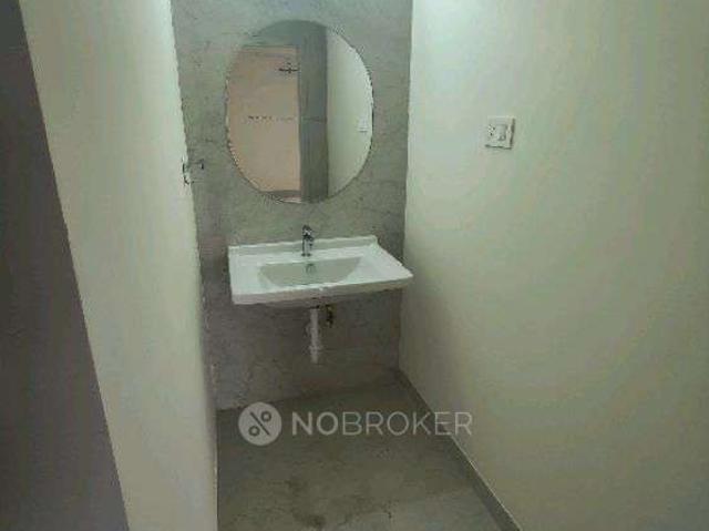 2 BHK Flat In Kumar Paradise, Magarpatta for Rent In Irani