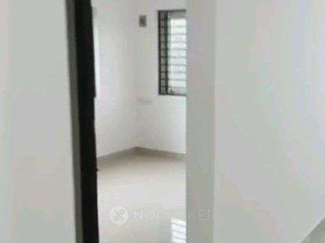 2 BHK Flat In Kumaran Appartment for Lease In 47w4+w9q, 16