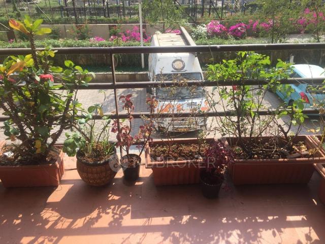 2 BHK Flat In Kalpataru Hills for Rent In Thane West