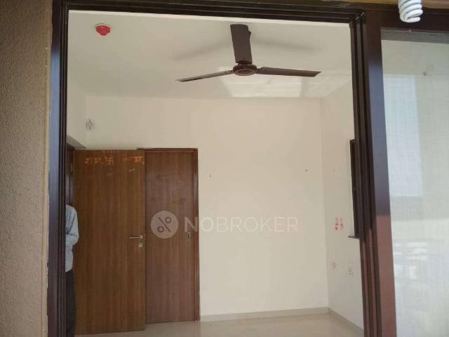 2 BHK Flat In Kalpataru Serenity for Rent In Manjari Budruk