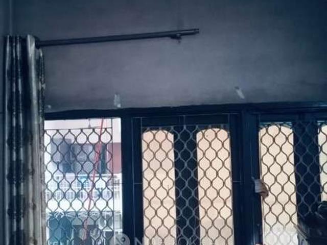 2 BHK Flat In Kanchan Apartment, Geeta Colony For Sale In G