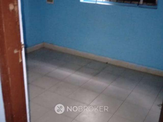 2 BHK Flat In Kasi Apartment, chrompet West, tiruneermaiai Roa