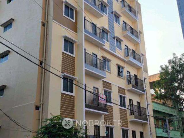 2 BHK Flat In Kareem Apartment For Sale In Toli Chowki