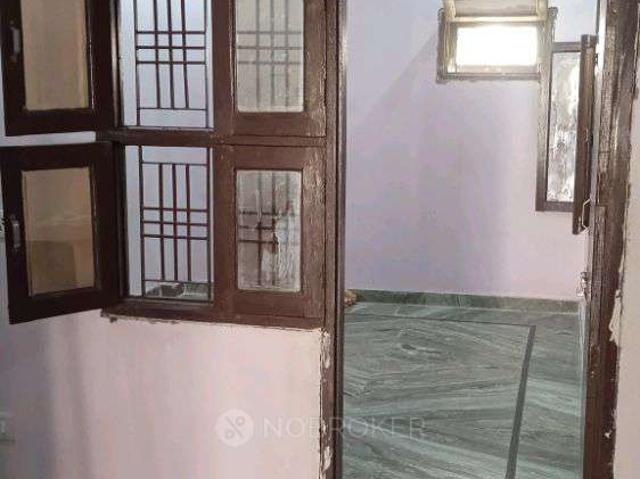 2 BHK Flat In Kaushik Enclave for Rent In Vijay Singh House