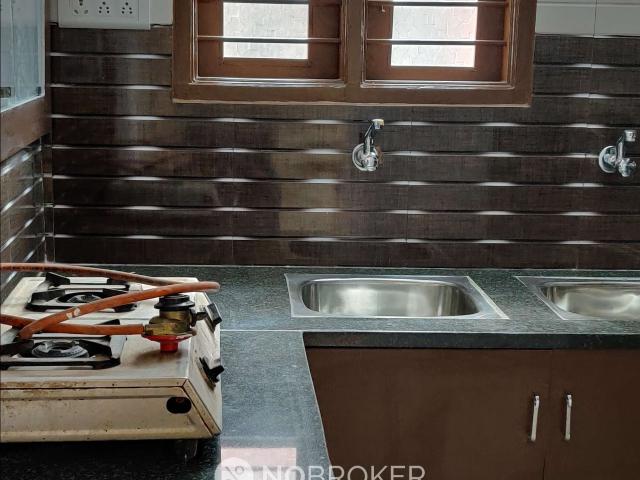 2 BHK Flat In Khb Building for Rent In Indira Nagar