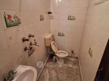 2 BHK Flat In Krishan Kunj, Laxmi Nagar for Rent In 1211, Krishan Kunj Extension Part 1, Block F, Krishan Kunj, Laxmi Nagar, New Delhi, 110092, India