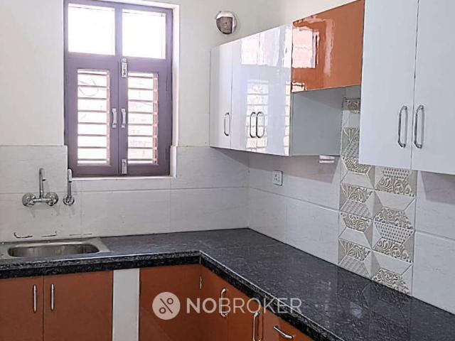 2 BHK Flat In Krishna Colony For Sale In Sector 7