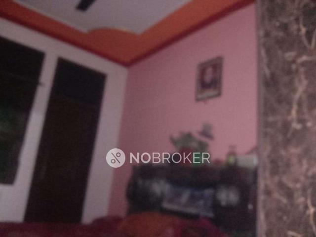 2 BHK Flat In Krishna Kuteer For Sale In Azadpur