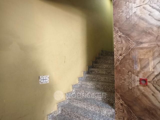 2 BHK Flat In Krishna Tower For Sale In Dayanand Colony