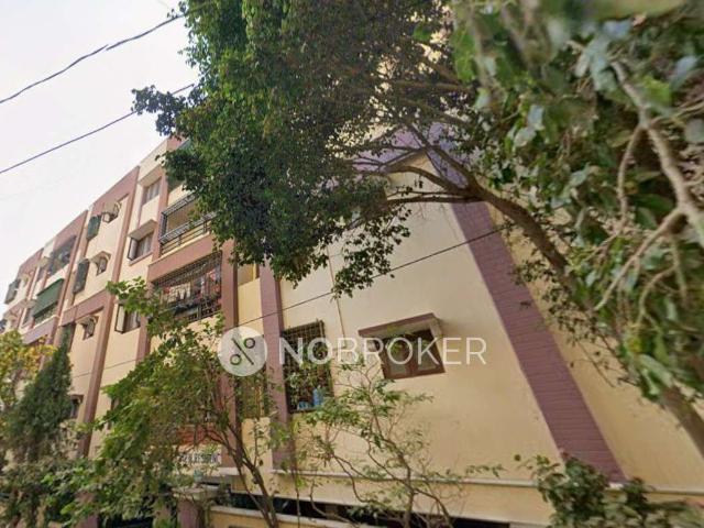2 BHK Flat In Lake View Apaertment For Sale In Kukatpally