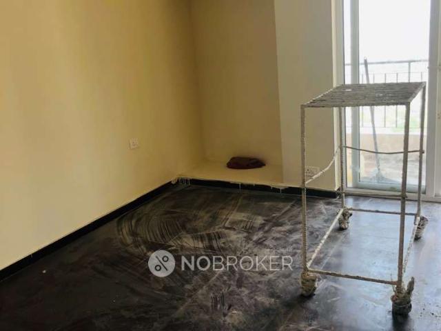 2 BHK Flat In Landcraft Golflinks for Rent In Pandav Nagar