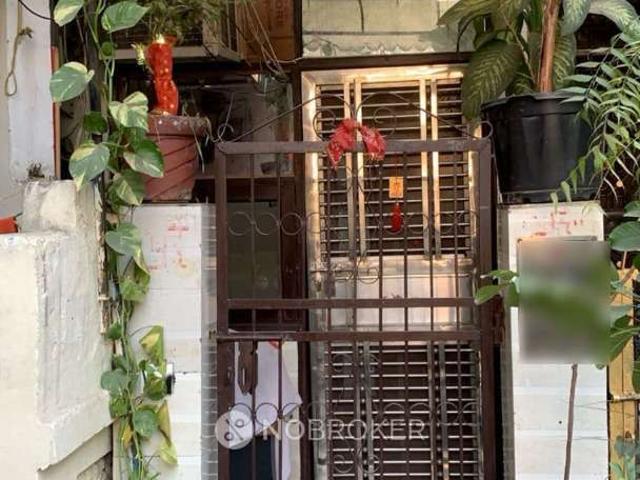 2 BHK Flat In Lig Flats for Rent In Sector 16, Rohini