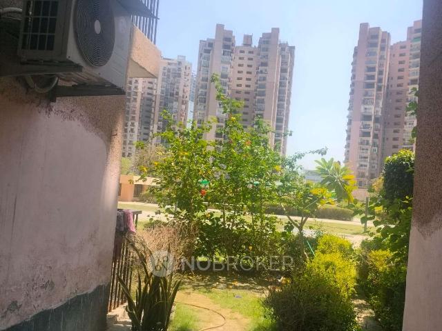 2 BHK Flat In Logix Blossom County 2 for Rent In Sector 137