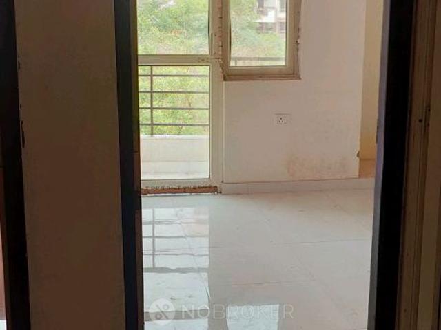 2 BHK Flat In Lotus Pride Apartments Chipyana for Rent In Chipiyana Buzurg