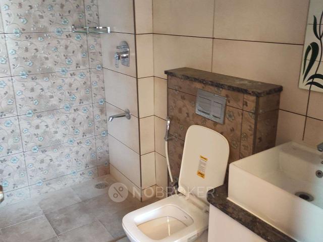 2 BHK Flat In Purple Habiqo for Lease In Kodigehalli