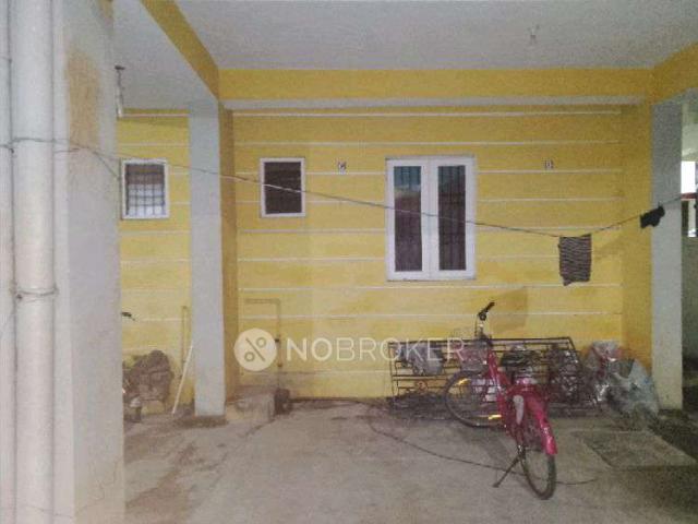 2 BHK Flat In P S Sai Apartment for Rent In 3rd Main Road