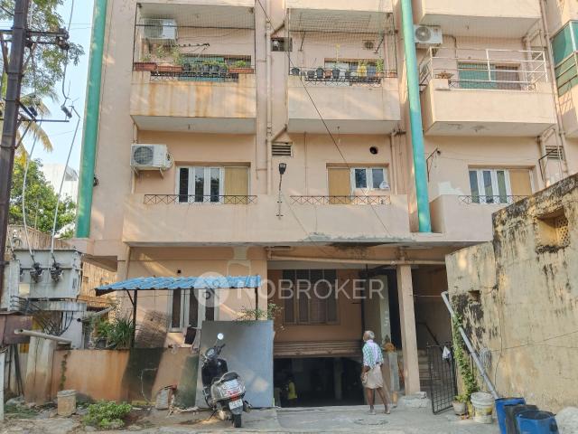2 BHK Flat In Padmaja Plaza For Sale In Alwal