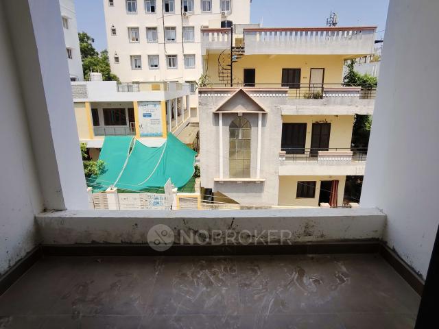 2 BHK Flat In Padmavathi Nilayam For Sale In Venkateswara Colony, Kothapet