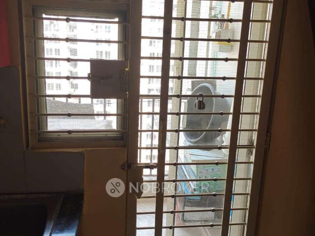 2 BHK Flat In Panchsheel Greens 2 for Rent In Sector 16