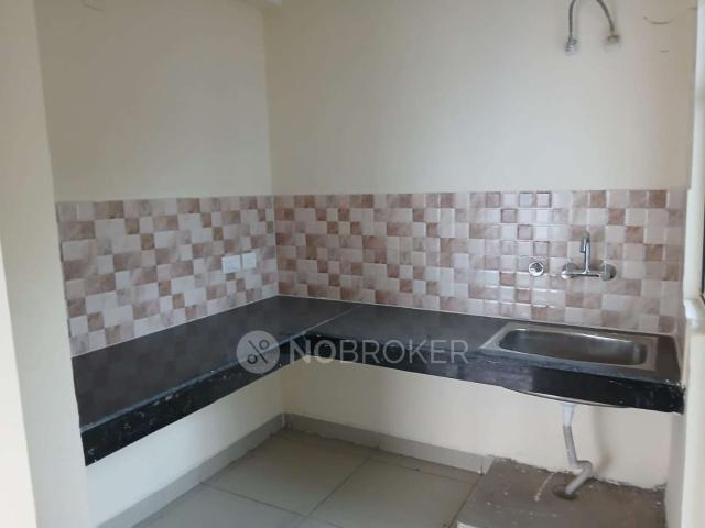 2 BHK Flat In Panchsheel Greens 2 for Rent In Sector 16