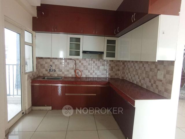 2 BHK Flat In Panchsheel Greens 2 for Rent In Sector 16b