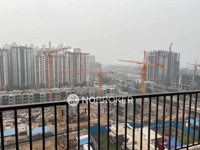 2 BHK Flat In Panchsheel Hynish for Rent In Sector 1