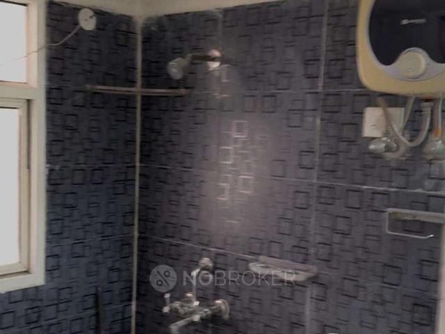 2 BHK Flat In Panchsheel Wellington, Crossings Republik for