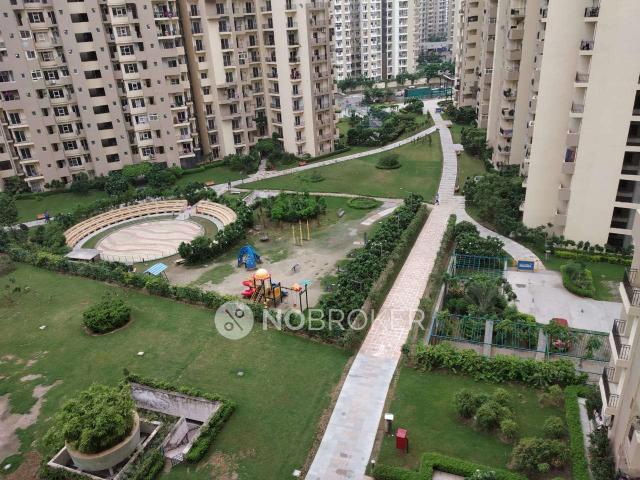 2 BHK Flat In Paramount Floraville for Rent In Sector137