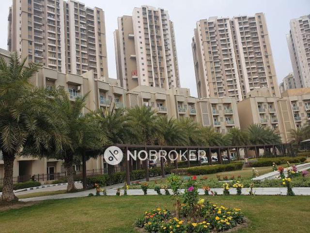 2 BHK Flat In Paras Tierea, Sector 137 For Sale In Sector 137